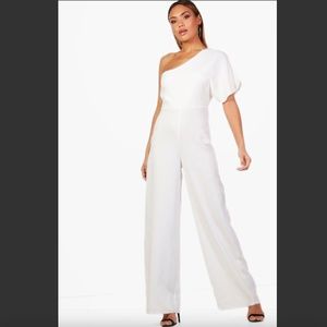 NWT boohoo Emma One Shoulder Ivory Jumpsuit